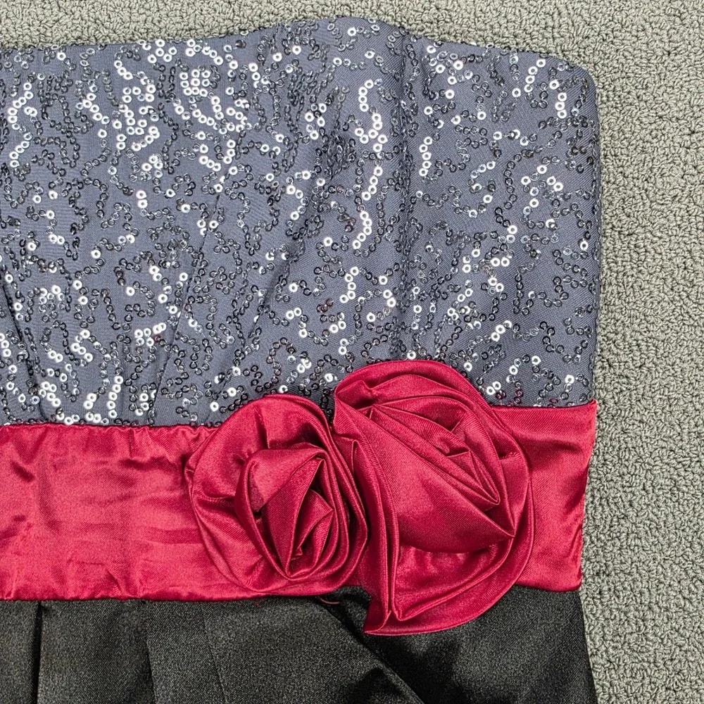 Speechless Strapless Sequin Satin Cocktail Dress‎ Black Red Rosette Sash Pockets